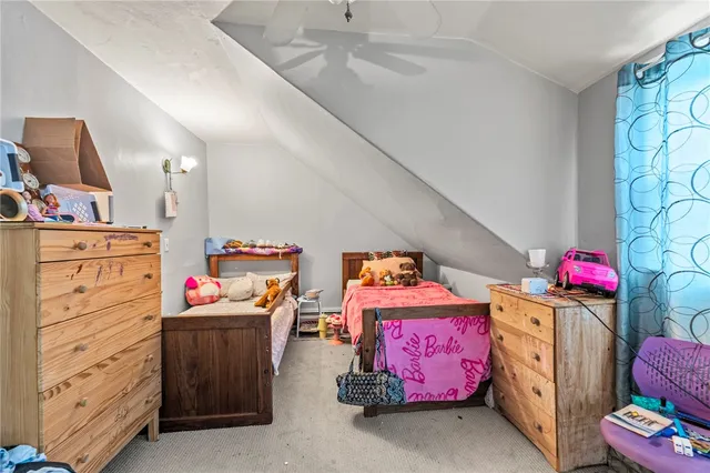 $729,900 | 381 Maple Avenue, Barrington, RI 02806