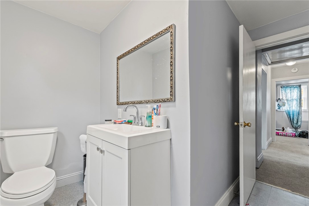 381 Maple Avenue Barrington, RI 02806 - Photo 18 of 19