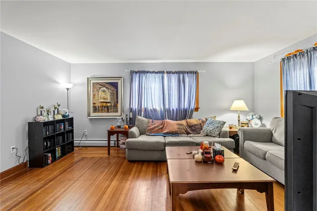 $729,900 | 381 Maple Avenue, Barrington, RI 02806