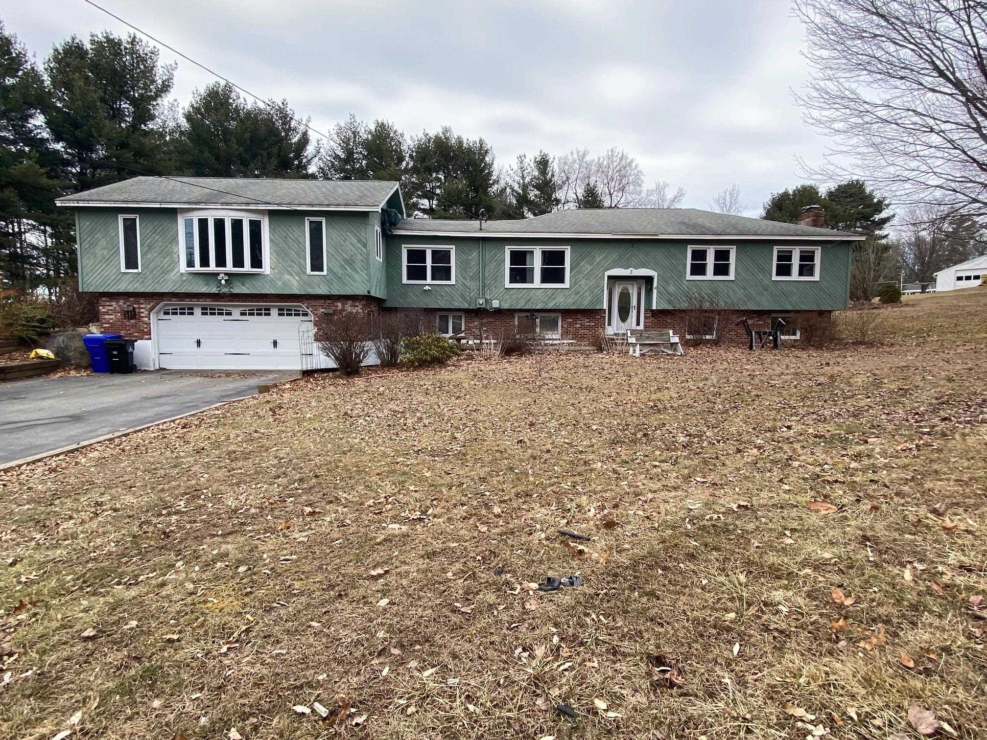 3 Stable Road Hudson, NH 03051 - Photo 1 of 27