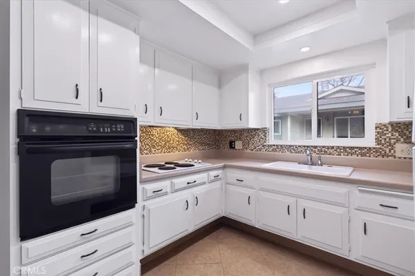 $2,300 | 214 Avenida Majorca, Unit O, Laguna Woods, CA 92637