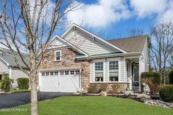 $700,000 | 25 Lily Pond Court, Howell, NJ 07731