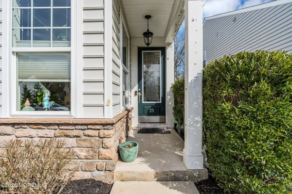 $700,000 | 25 Lily Pond Court, Howell, NJ 07731