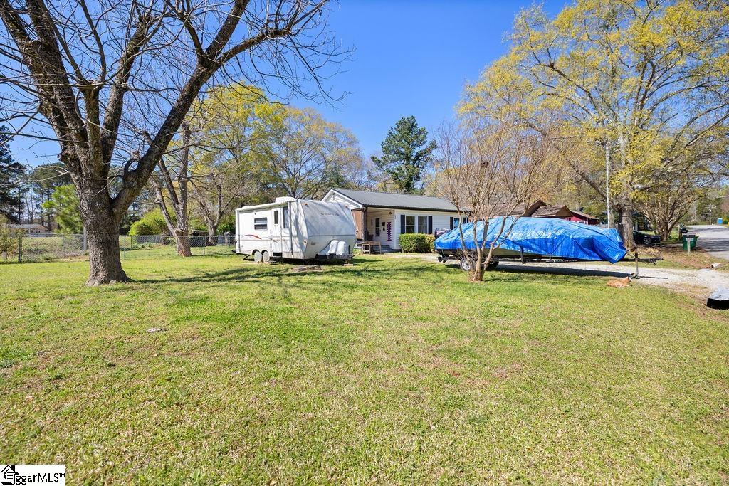 122 Simpson Street Iva, SC 29655 - Photo 4 of 17