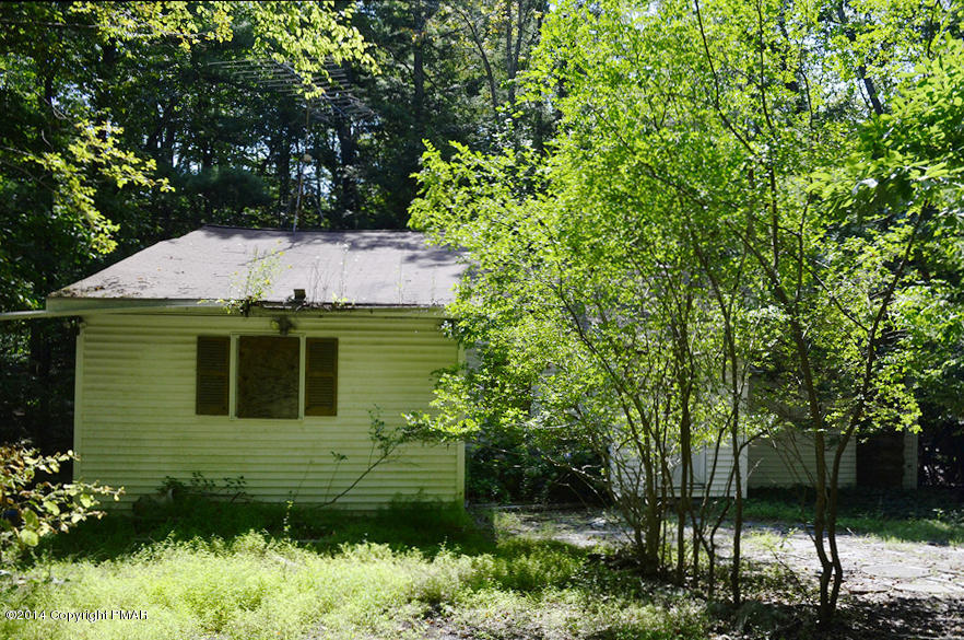 830 Snow Hill Road Cresco, PA 18326 - Photo 6 of 10 Image00012