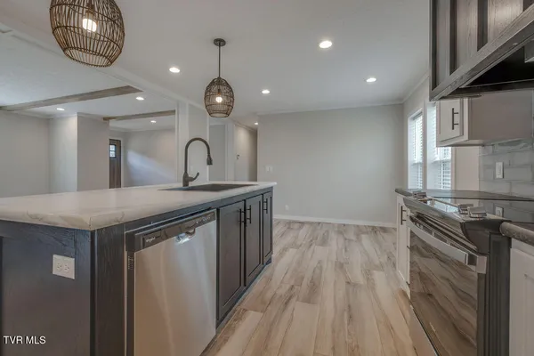 $284,900 | 1565 Rheatown Road, Chuckey, TN 37641