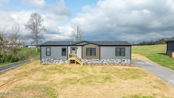 $284,900 | 1565 Rheatown Road, Chuckey, TN 37641