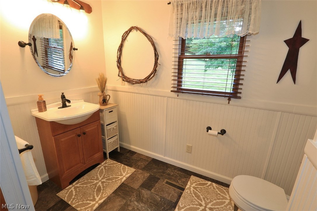 11230 Dutch Hill Road Dresden, OH 43821 - Photo 11 of 33 Gallery Image 11