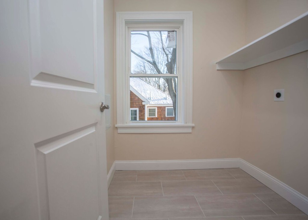 28 Mercer Road Needham, MA 02494 - Photo 17 of 26