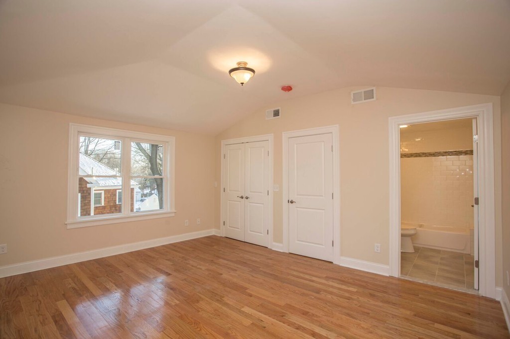 28 Mercer Road Needham, MA 02494 - Photo 18 of 26