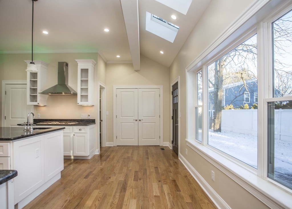 28 Mercer Road Needham, MA 02494 - Photo 4 of 26