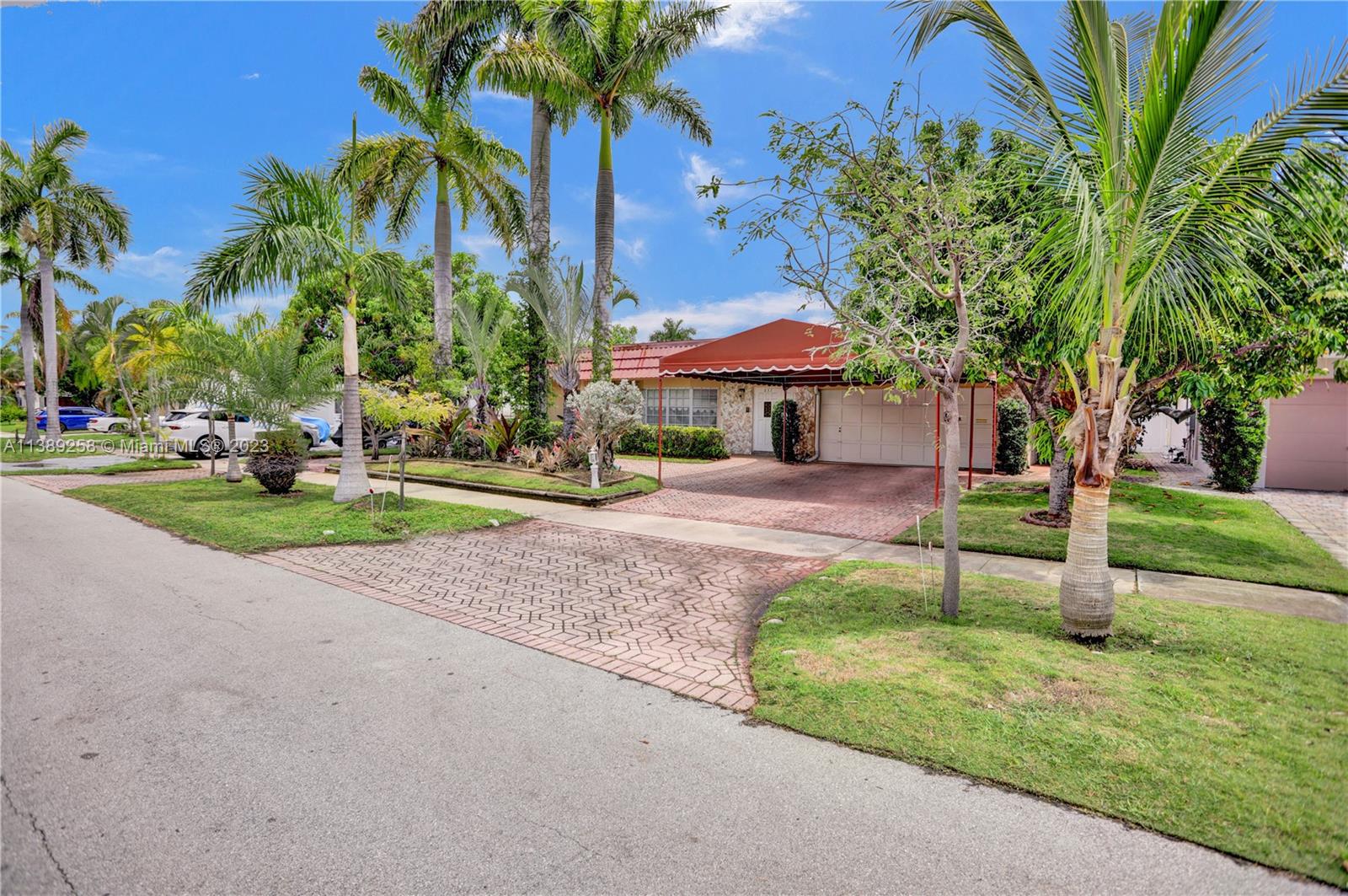 837 Washington Street Hollywood, FL 33019 - Photo 1 of 65