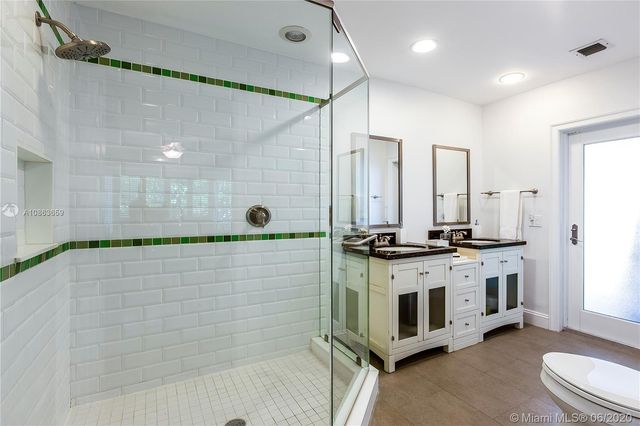 $5,300,000 | 130 Solano Prado, Coral Gables, FL 33156