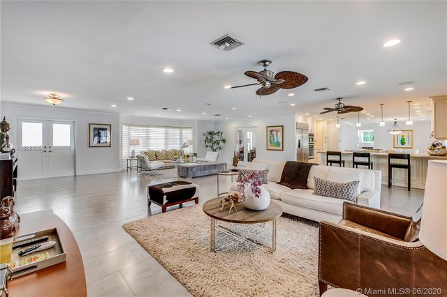 $5,300,000 | 130 Solano Prado, Coral Gables, FL 33156