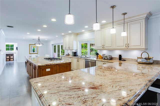 $5,300,000 | 130 Solano Prado, Coral Gables, FL 33156