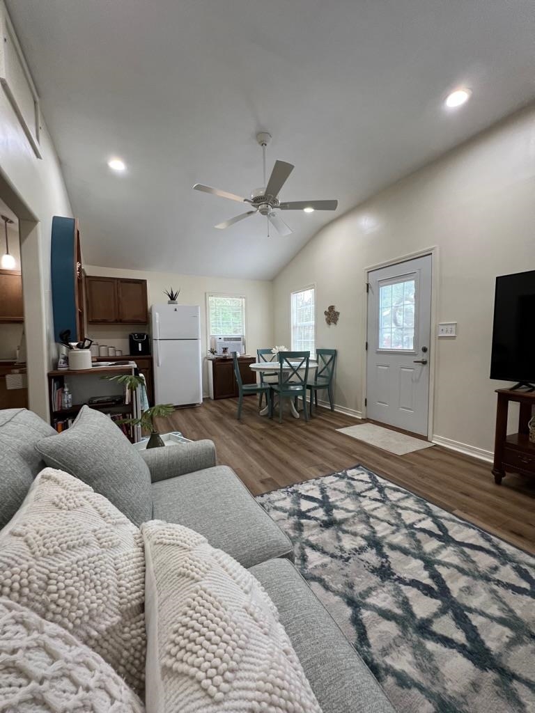 573 Escambia Loop Lillian, AL 36549 - Photo 5 of 31