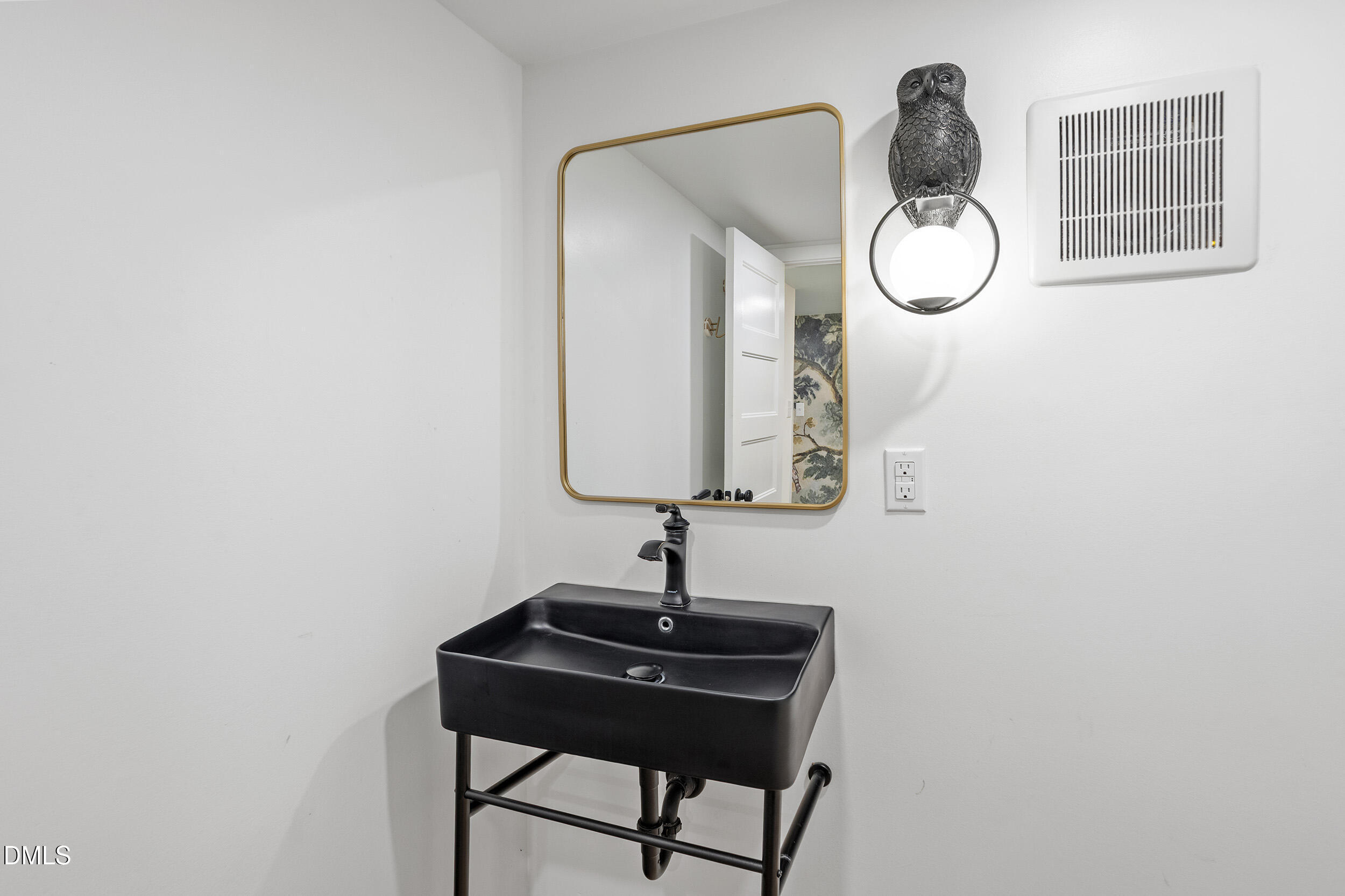 807 East Edenton Street Raleigh, NC 27601 - Photo 33 of 44