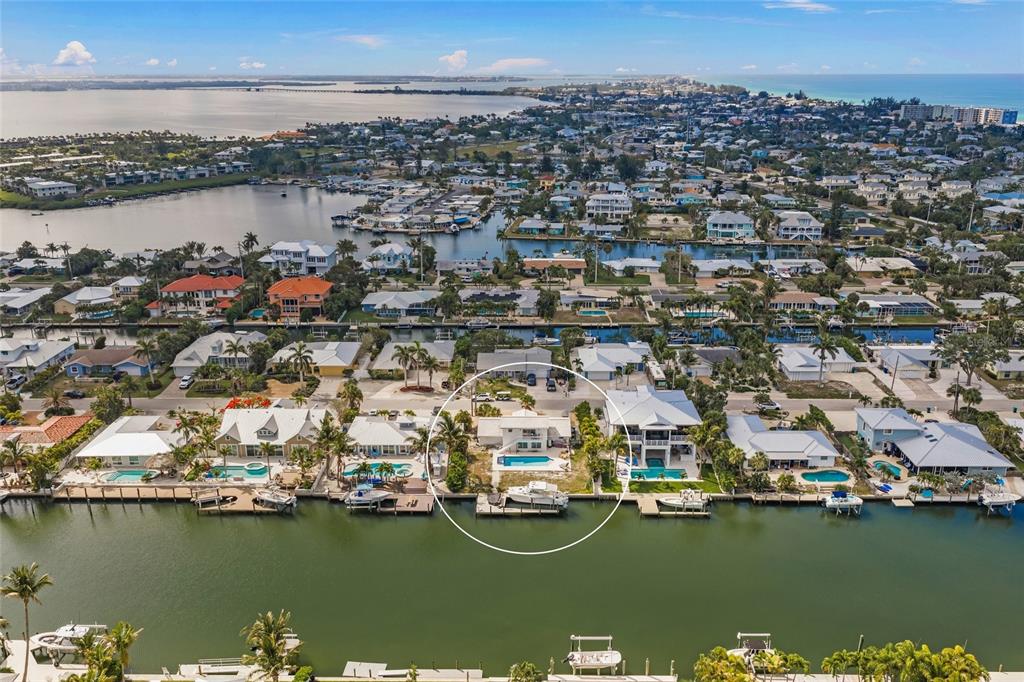 512 67th Street Holmes Beach, FL 34217 - Photo 3 of 25