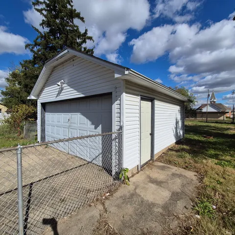 $139,900 | 1916 Vermont Avenue, Connersville, IN 47331