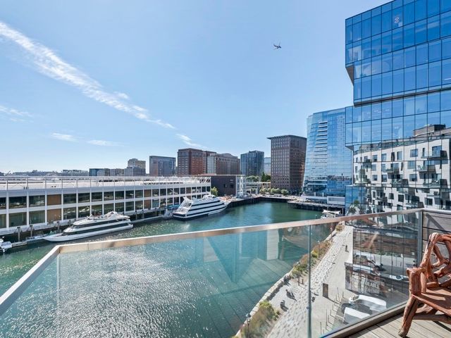 $1,875,000 | 300 Pier 4 Blvd., Unit 7K, Boston, MA 02210