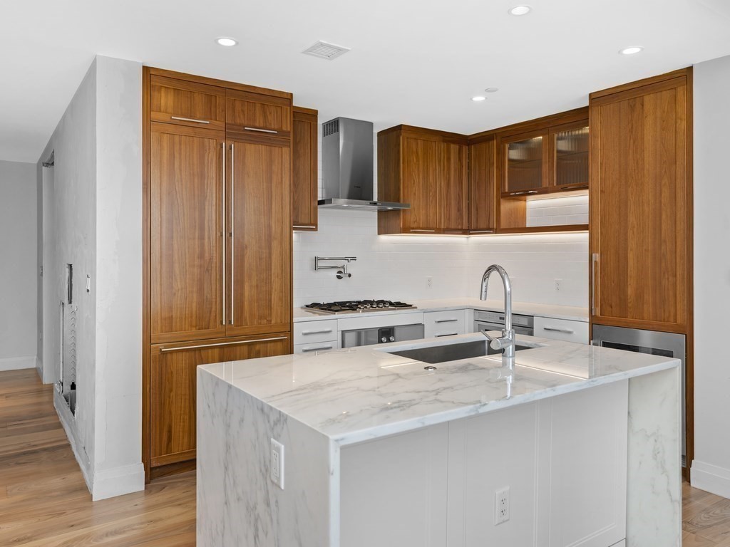 300 Pier 4 Blvd., Unit 7K Boston, MA 02210 - Photo 6 of 23