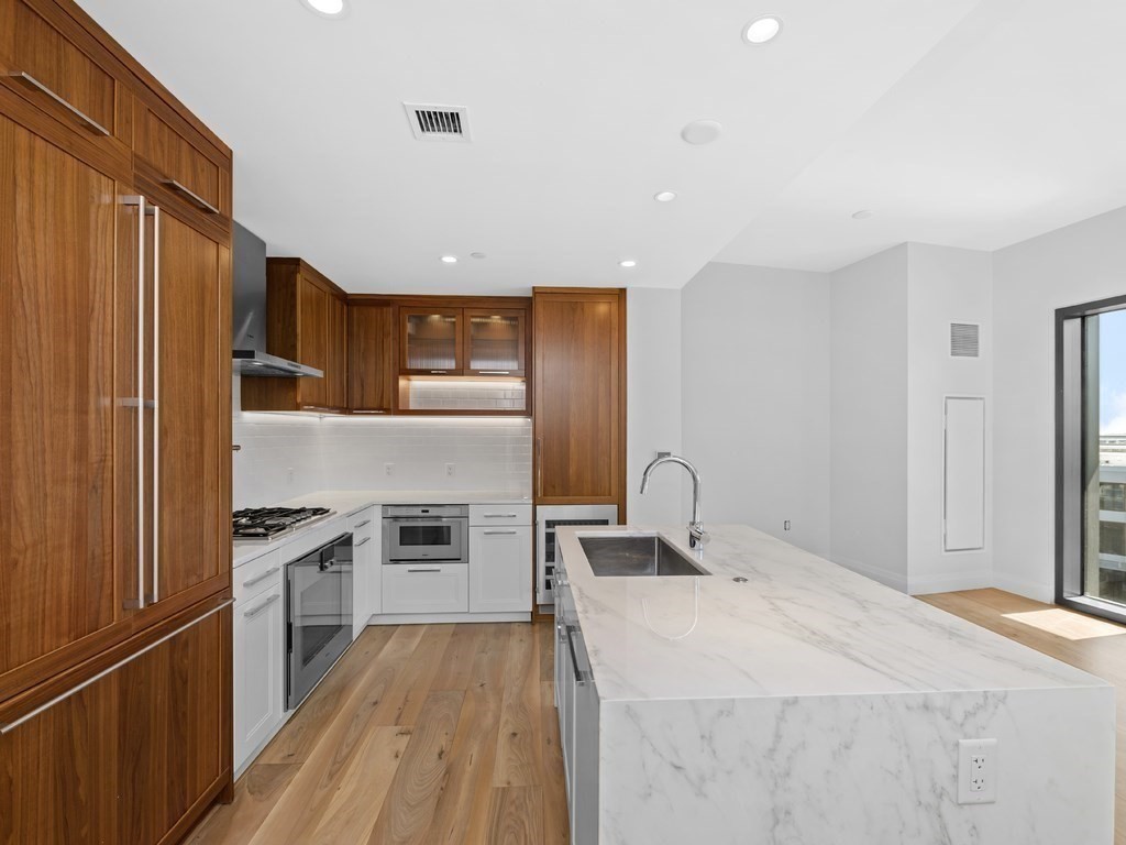 300 Pier 4 Blvd., Unit 7K Boston, MA 02210 - Photo 7 of 23