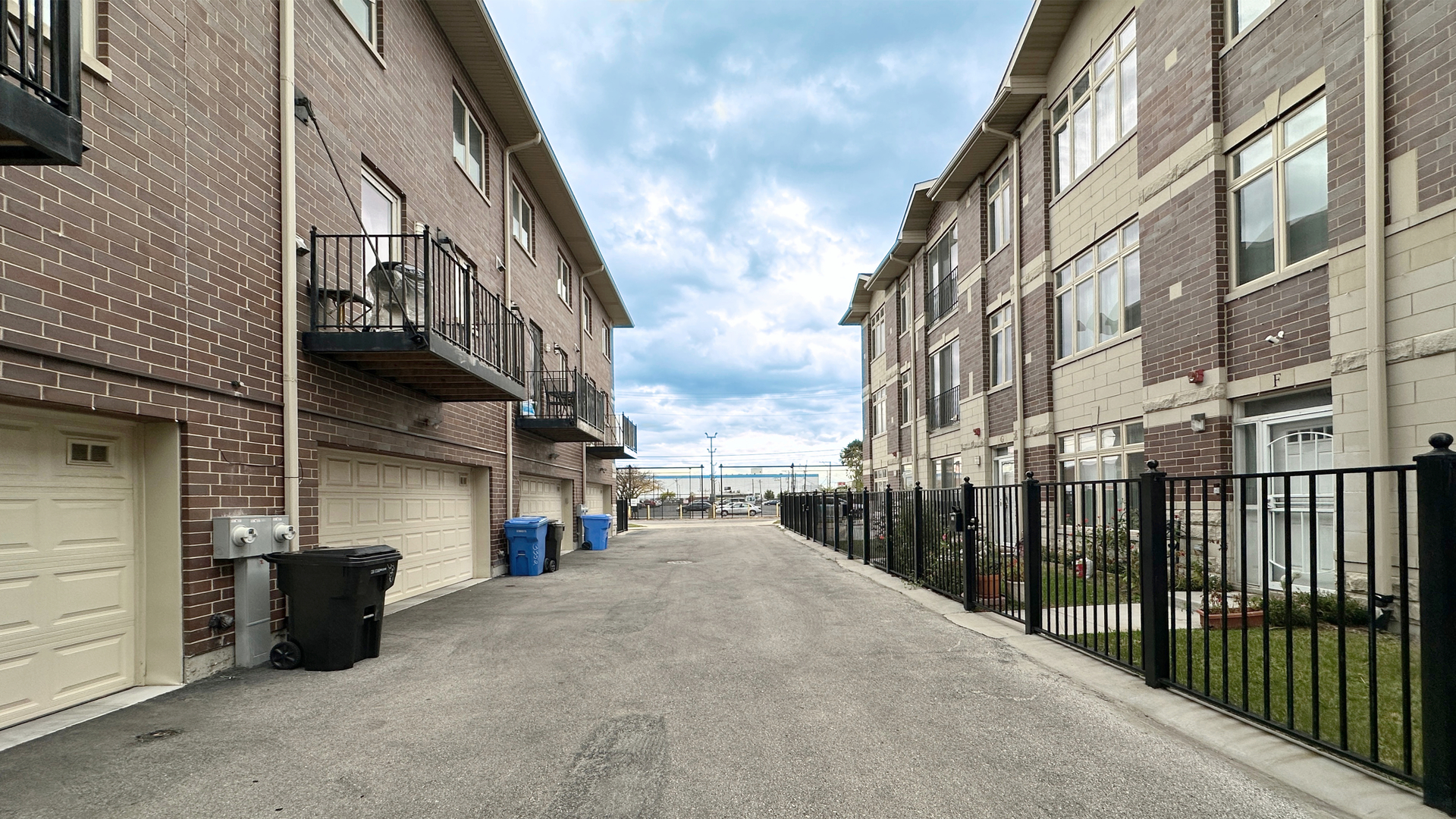 1538 West 34th Street, Unit E Chicago, IL 60608 - Photo 3 of 33 a view of a building with a street