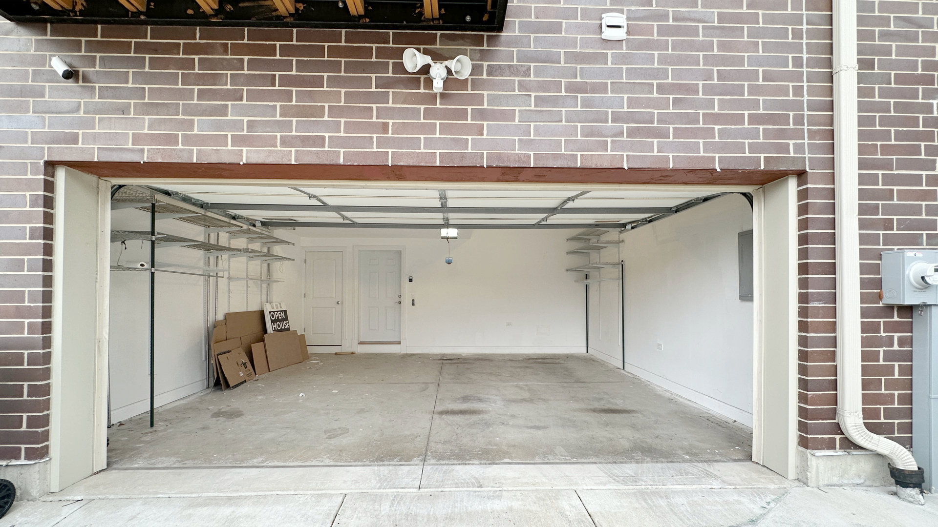 1538 West 34th Street, Unit E Chicago, IL 60608 - Photo 32 of 33 a view of outdoor space