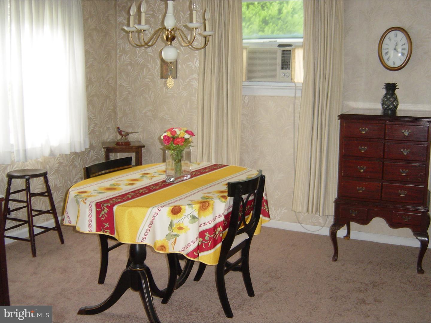 4435 Aberdale Road Philadelphia, PA 19136 - Photo 5 of 25