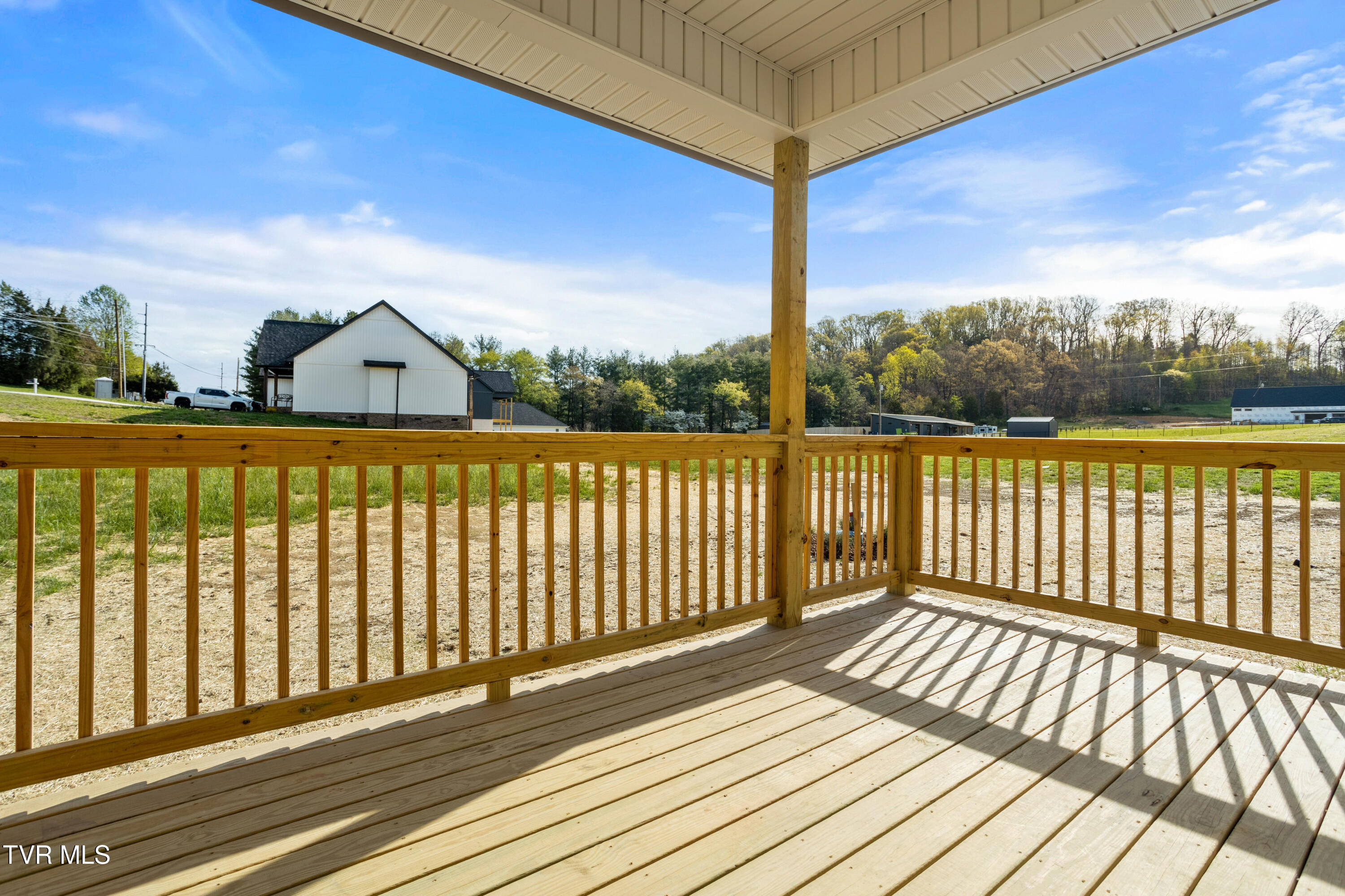 756 Tavern Hill Road Jonesborough, TN 37659 - Photo 29 of 41 756 Back Deck view
