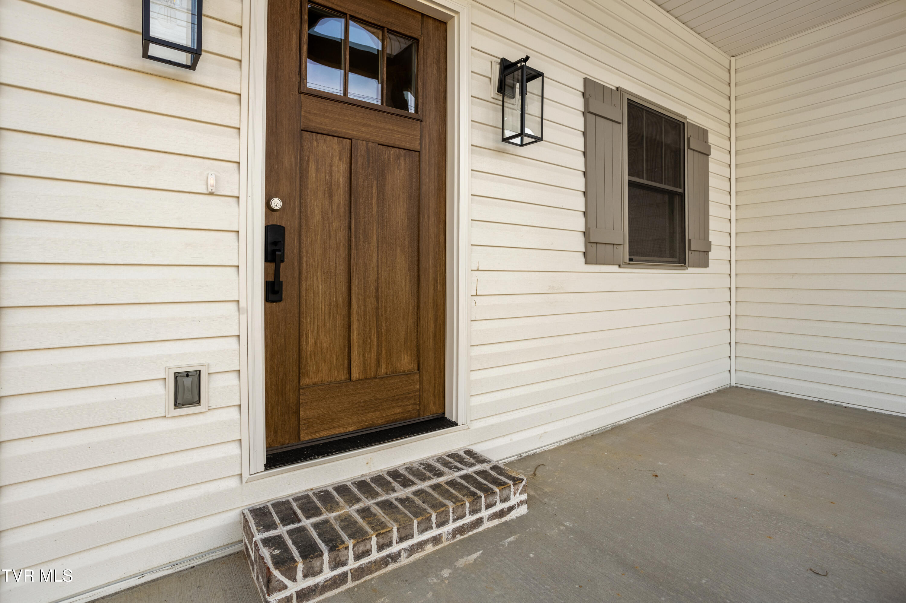 756 Tavern Hill Road Jonesborough, TN 37659 - Photo 34 of 41 756 Front door