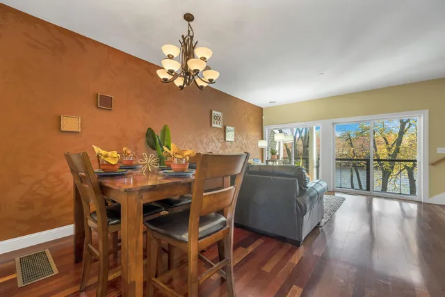 $699,000 | 17 Riverfront Drive, Unit 3, Manchester, NH 03102