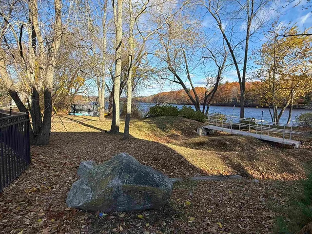 $699,000 | 17 Riverfront Drive, Unit 3, Manchester, NH 03102
