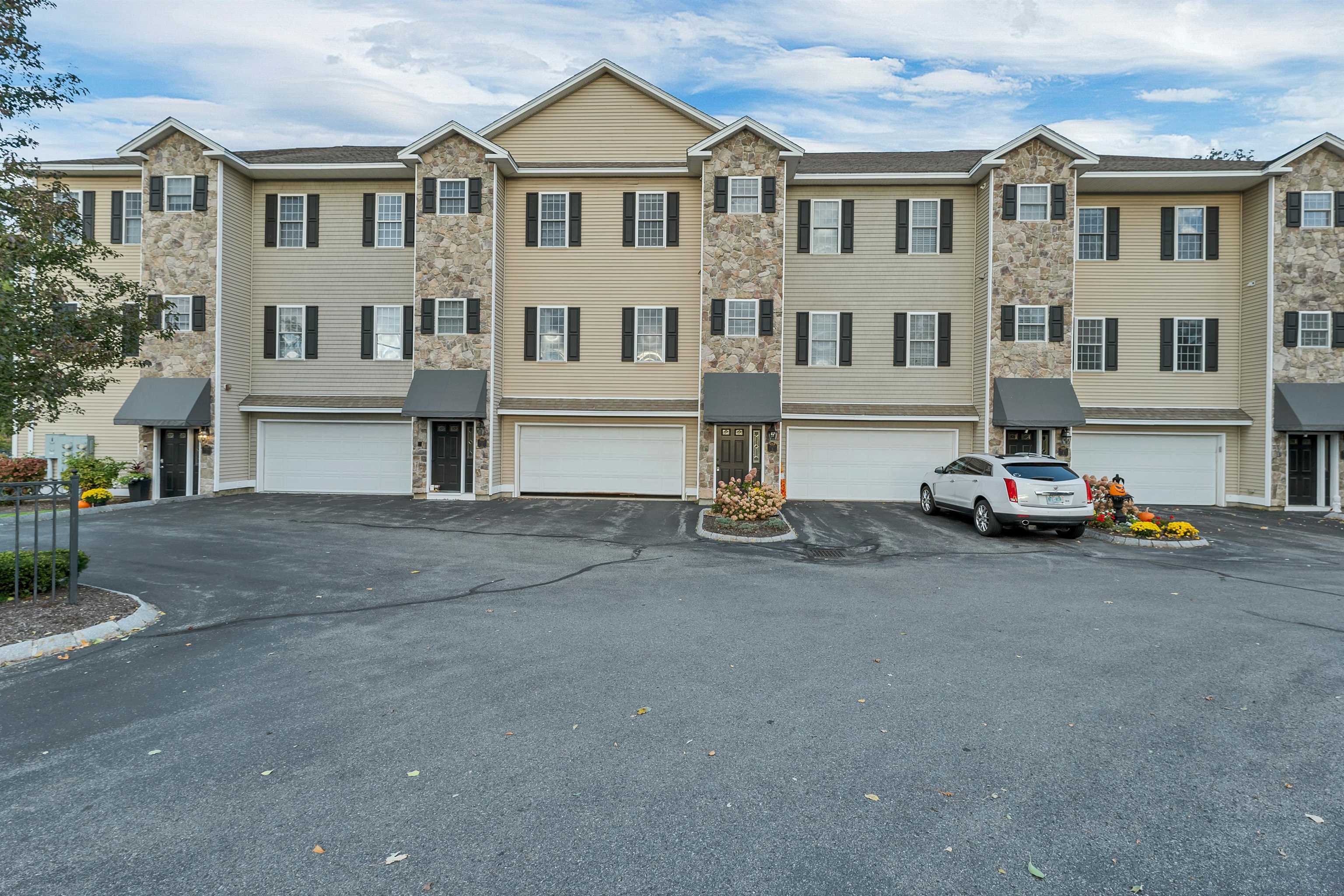 17 Riverfront Drive, Unit 3 Manchester, NH 03102 - Photo 53 of 55