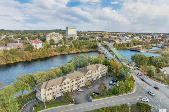 $699,000 | 17 Riverfront Drive, Unit 3, Manchester, NH 03102