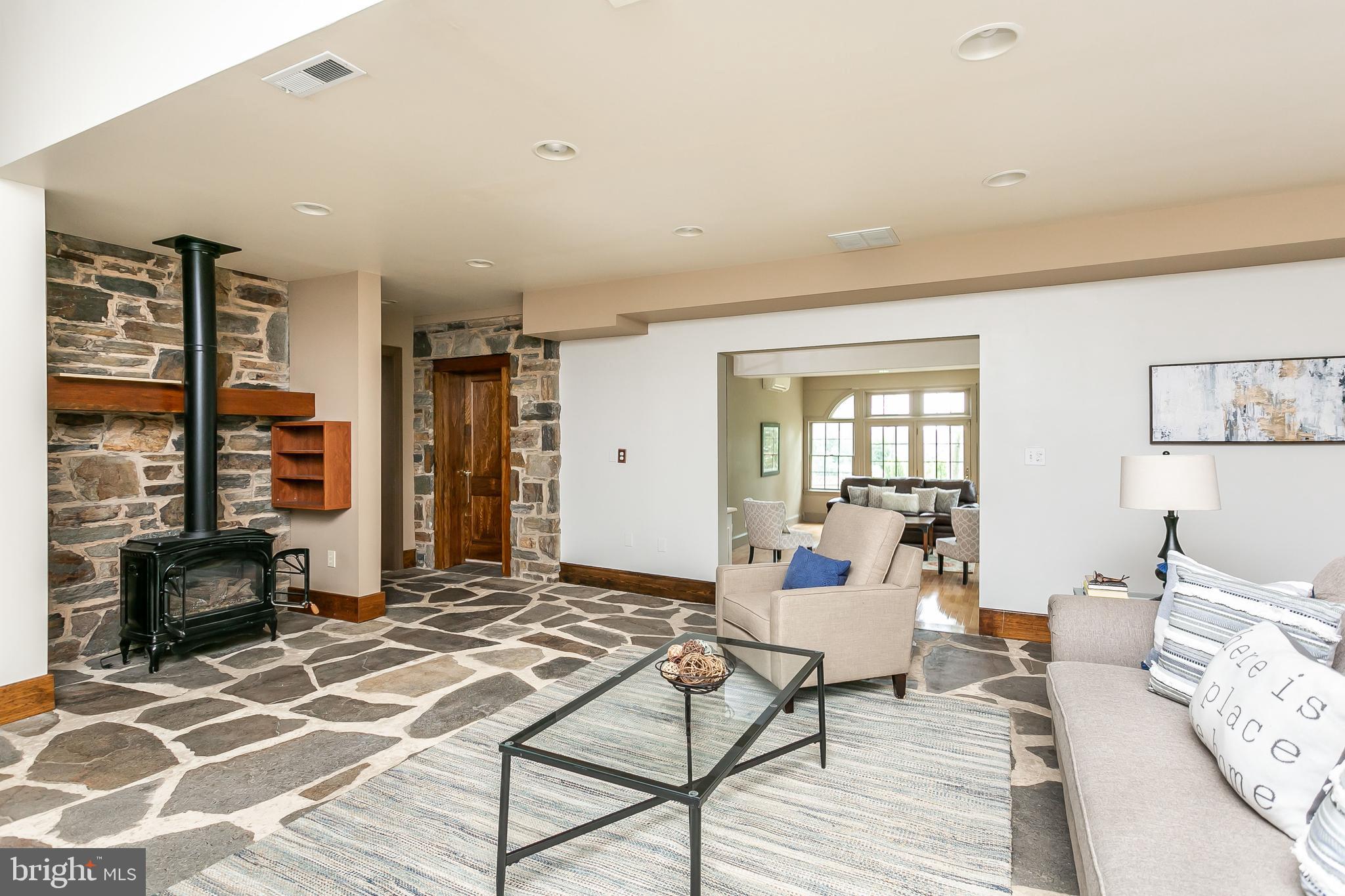 4 Springbriar Lane Baltimore, MD 21208 - Photo 9 of 64 Gallery Image 9