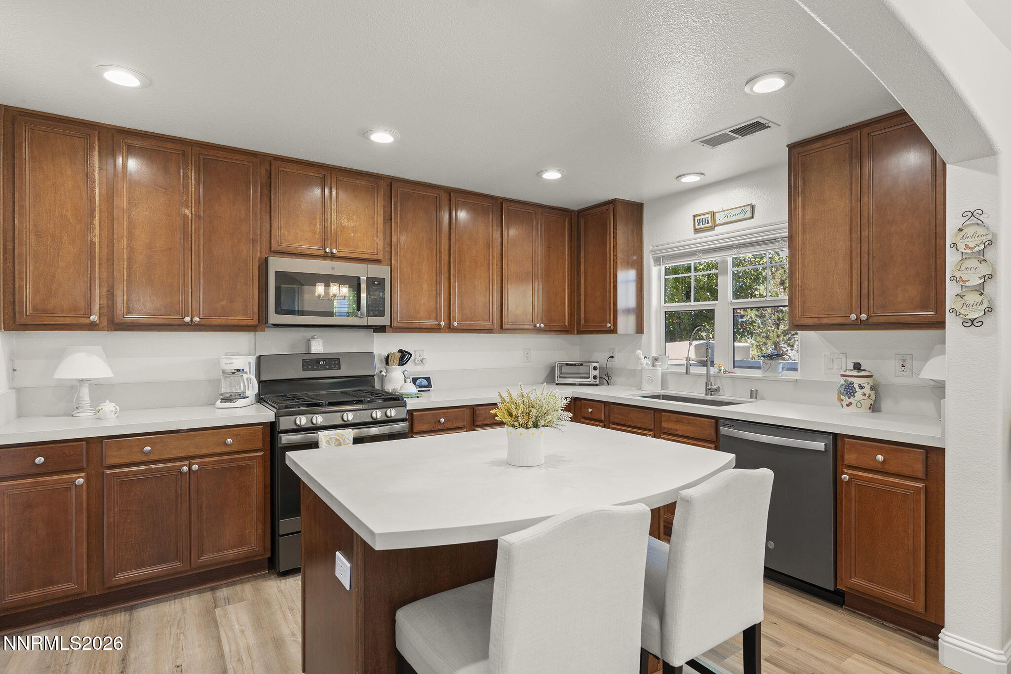 7635 Pebblestone Way Reno, NV 89523 - Photo 10 of 20 9-web-or-mls-_DSC9037