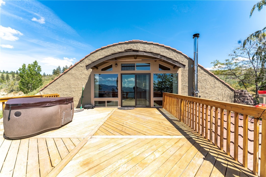 2634 Union Valley Road Chelan, WA 98816 - Photo 1 of 40 Gallery Image 1