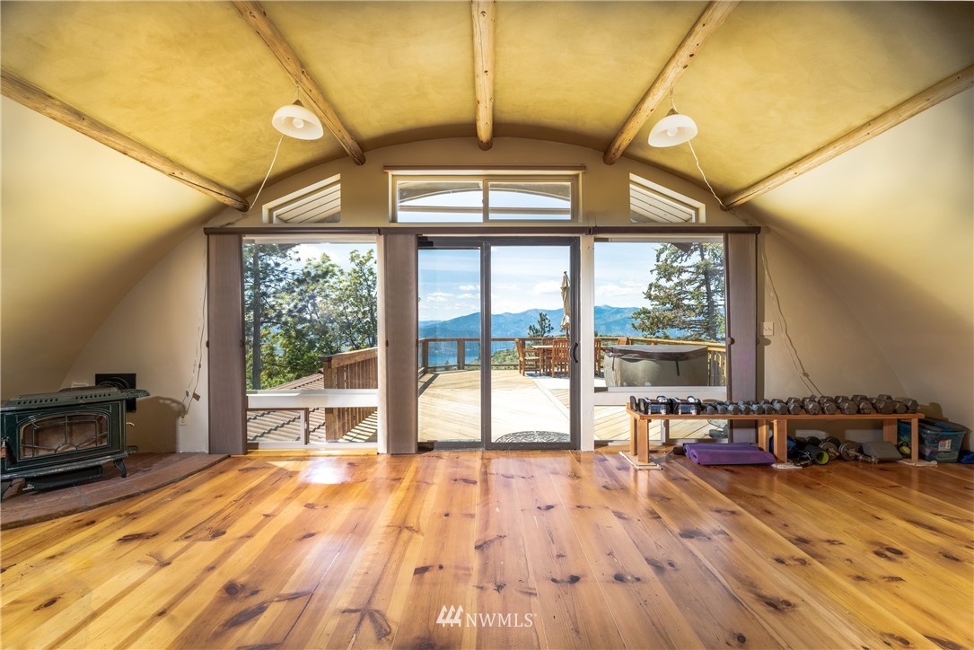 2634 Union Valley Road Chelan, WA 98816 - Photo 3 of 40 Gallery Image 3