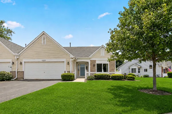 $369,900 | 13161 South Carlisle Court, Plainfield, IL 60544