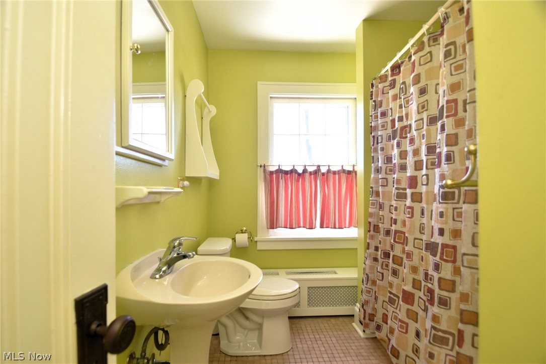 3271 Warrington Road Cleveland, OH 44120 - Photo 21 of 36