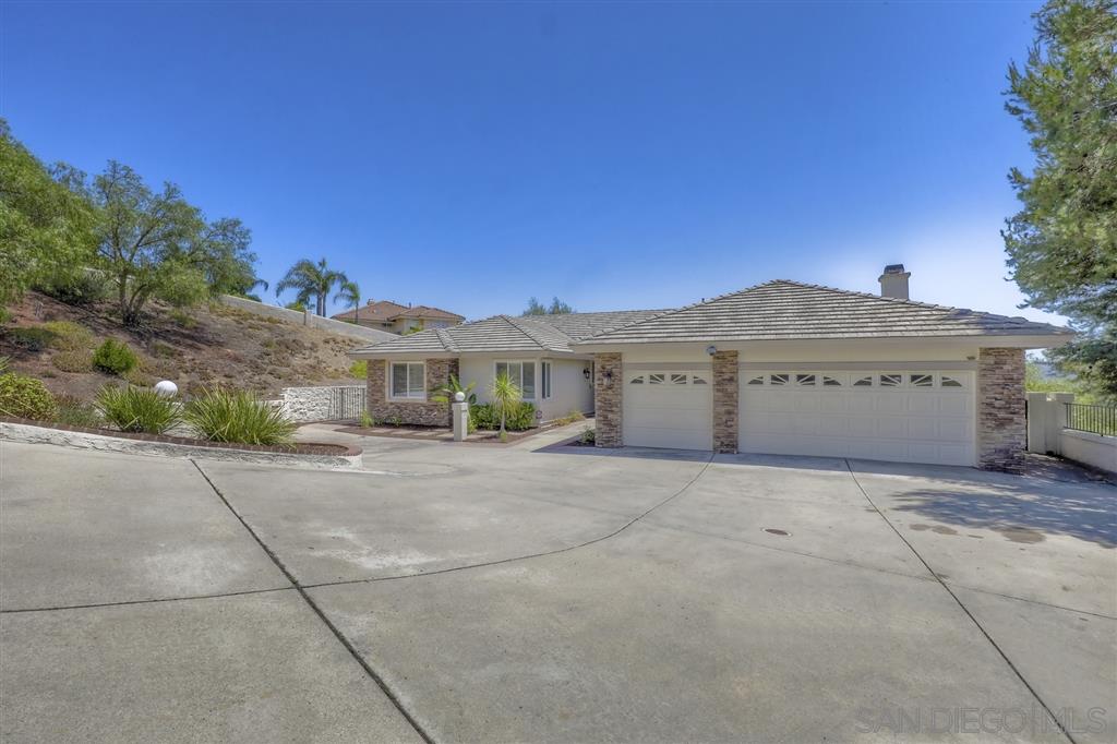 2051 Ridgecrest Place Escondido, CA 92029 - Photo 1 of 25 Gallery Image 1