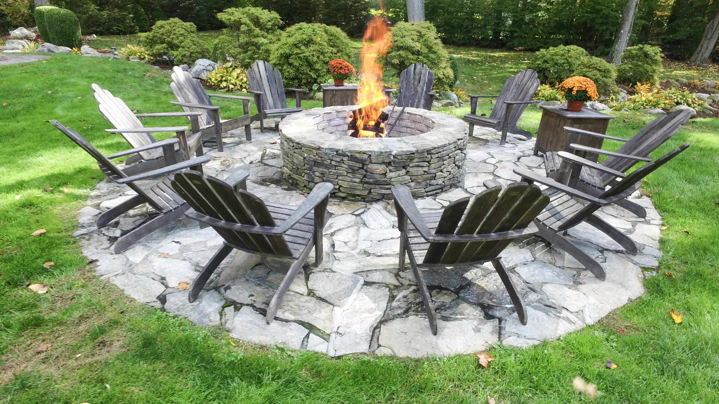 231 Turtle Back Road New Canaan, CT 06840 - Photo 4 of 22 a view of a chairs and table in patio