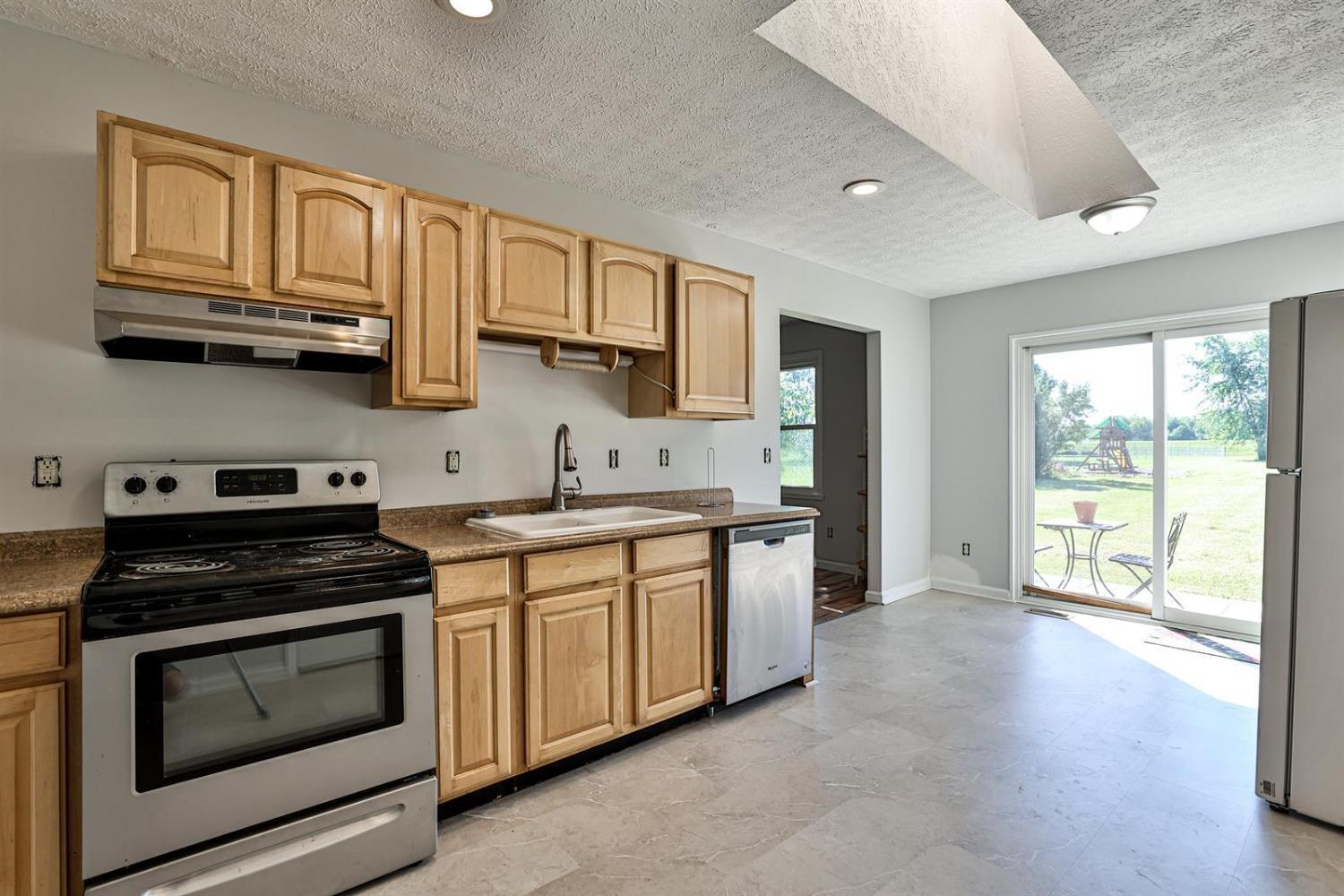 7271 Fairground Road Blanchester, OH 45107 - Photo 10 of 27 Gallery Image 10