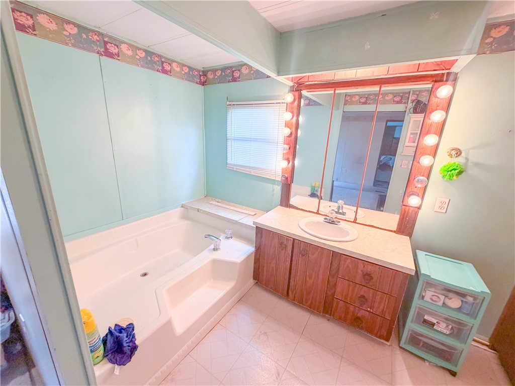 5839 Chili Riga Center Road, Unit E0 Churchville, NY 14428 - Photo 11 of 17 Gallery Image 11