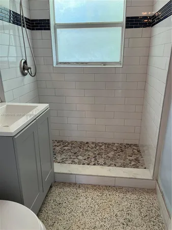 $2,000 | 1006 Casuarina Road, Unit 12, Delray Beach, FL 33483