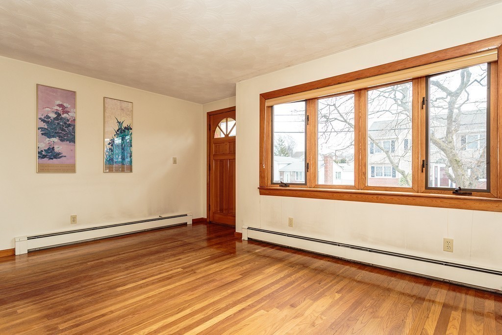 15 Cleveland Road Watertown, MA 02472 - Photo 3 of 20 Gallery Image 3