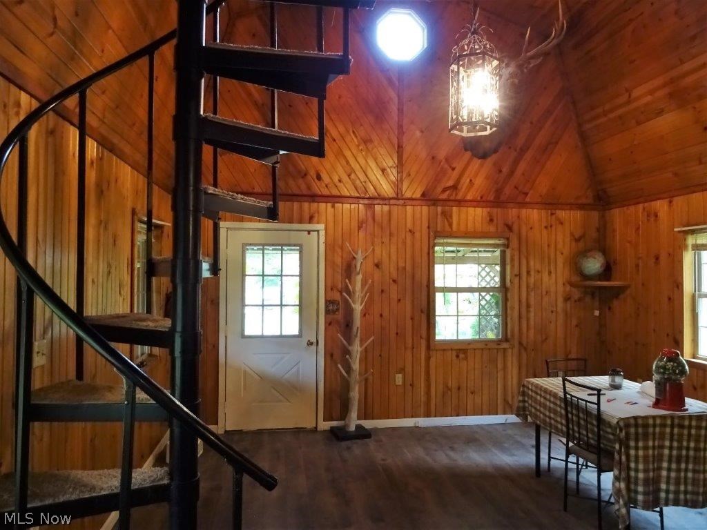 413 Laurel Road Spencer, WV 25276 - Photo 4 of 35