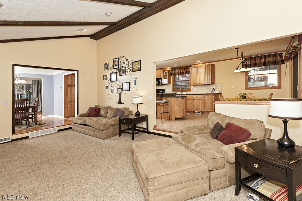 4935 Westbourne Road Cleveland, OH 44124 - Photo 9 of 25 Gallery Image 9