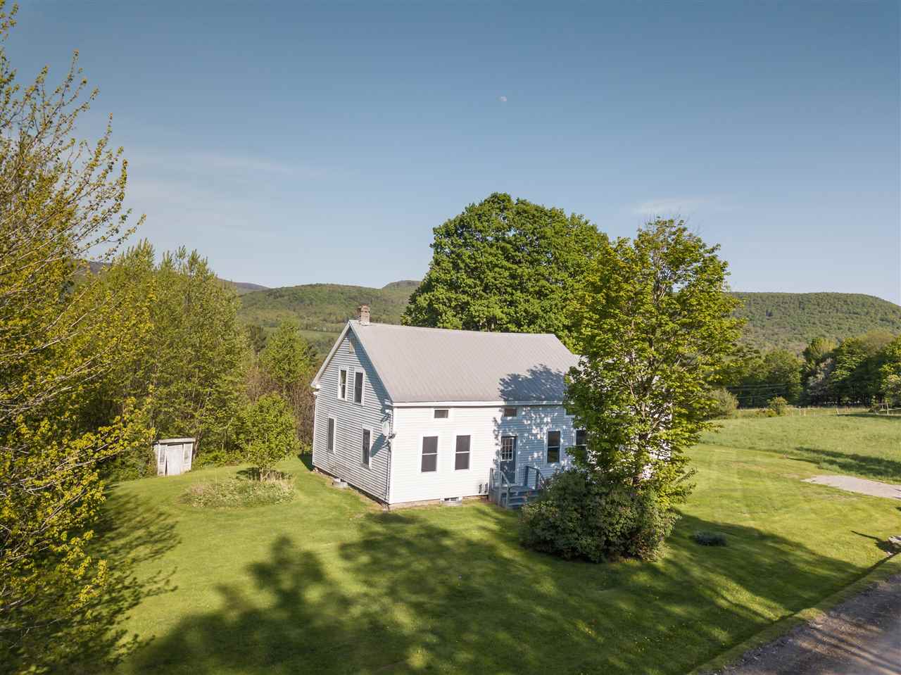 1044 Lapland Road Waterville, VT 05492 - Photo 37 of 40